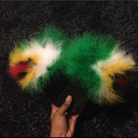 Guyana Fur Slides - Picture 3 of 7